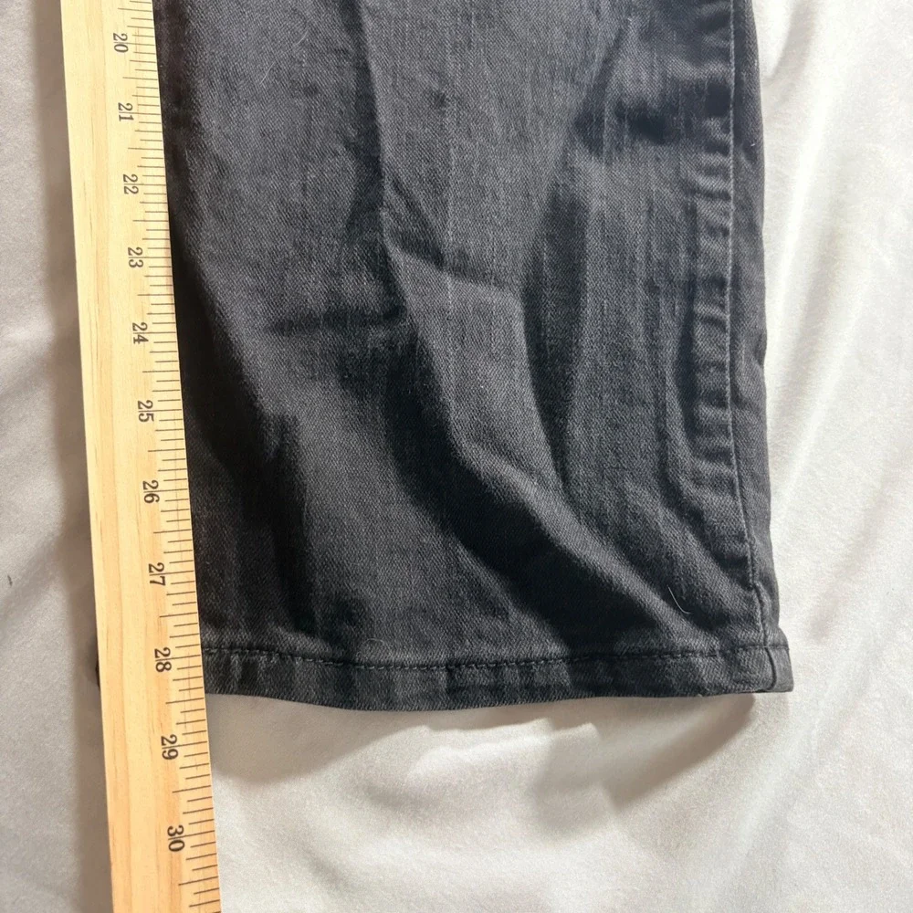 Levis levi 569